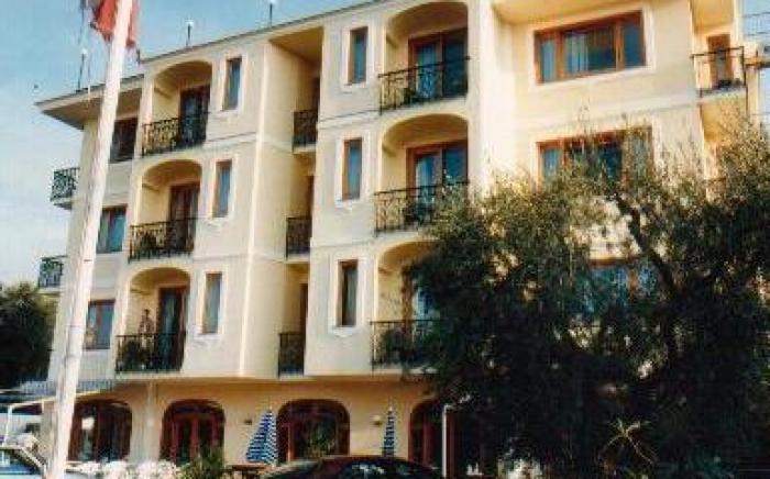 Johanna Park Hotel