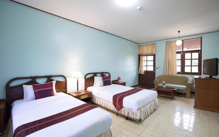 Eurasia Chaam Lagoon Hotel