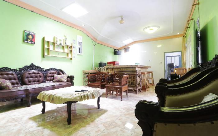 Waroeng Transit and Depary Homestay