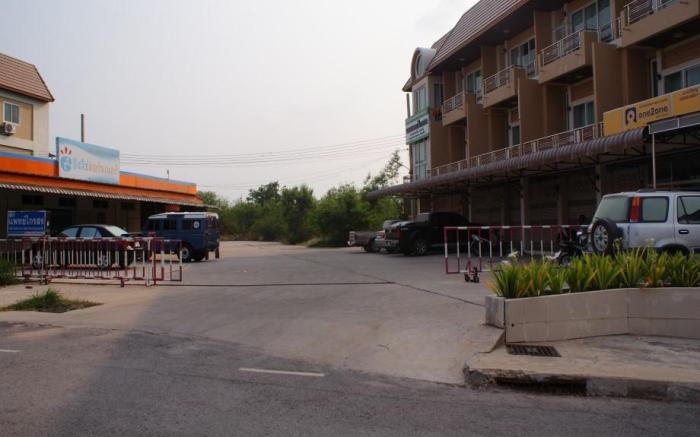 Crystal Place Buayai