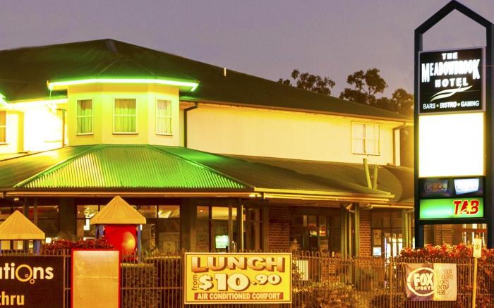 Meadowbrook Hotel