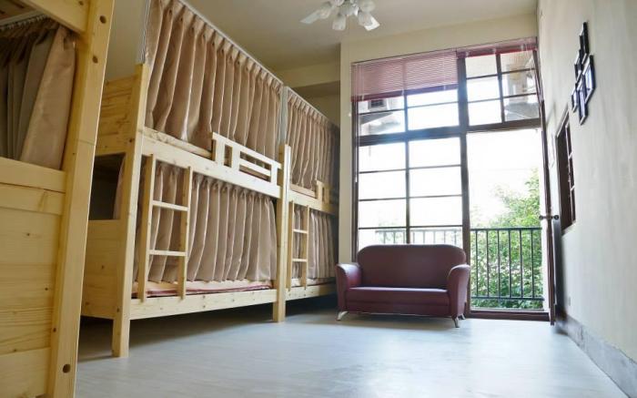 Takaobay Hostel