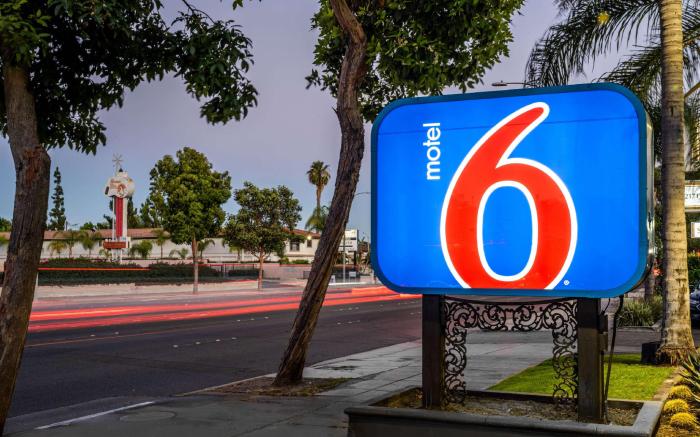 Motel 6 Anaheim, CA - Convention Center
