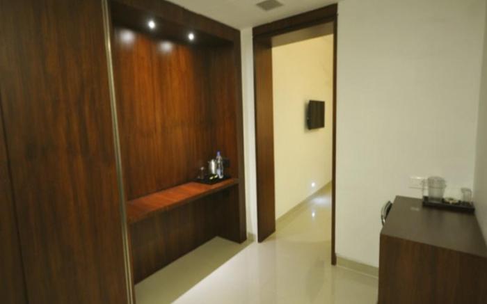 Vijey Hotels - Trichy Central
