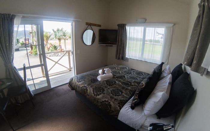 Anchor Lodge Resort