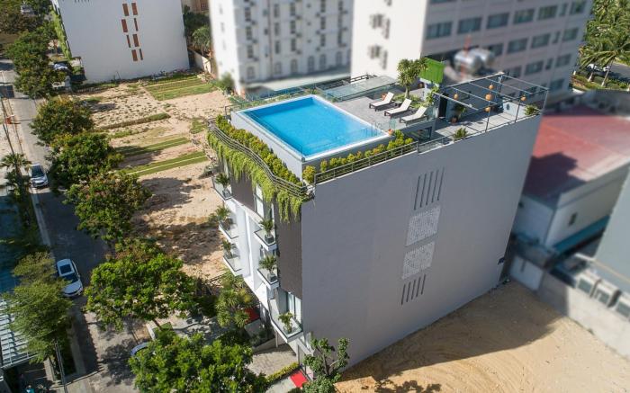 Dana Residence