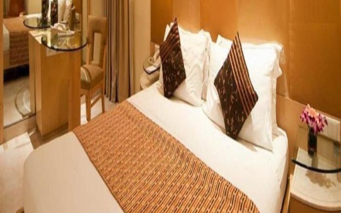 Ascot Hotel