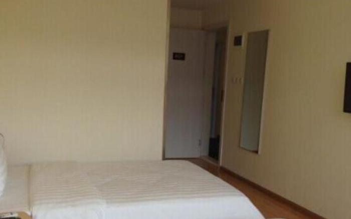 7 Days Inn Chengdu Wuhou Cuqiao Metro Station