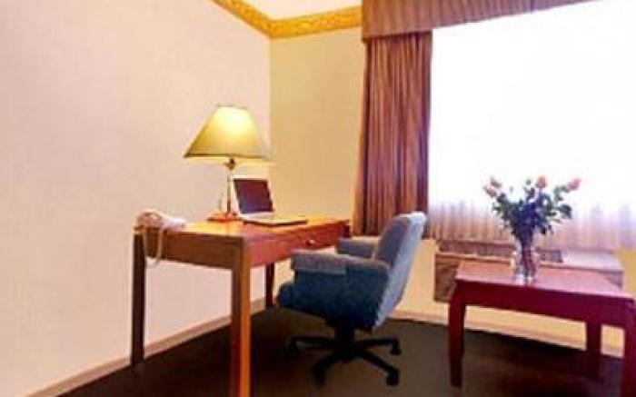 Best Western Plus Capitola By-the-Sea Inn and Suites