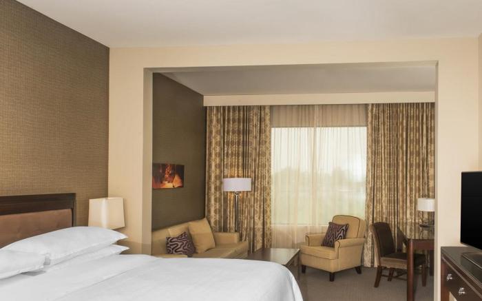 Sheraton Mesa Hotel at Wrigleyville West