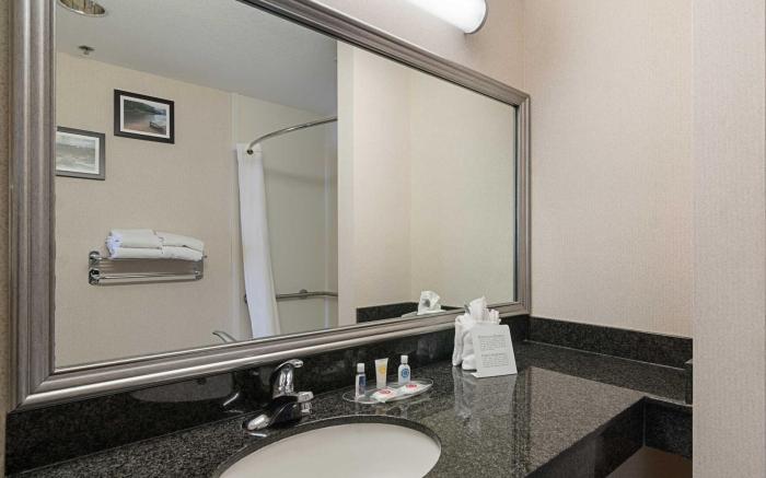 Quality Suites Springdale West I-49
