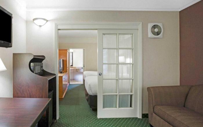 Ramada Suites by Wyndham San Diego