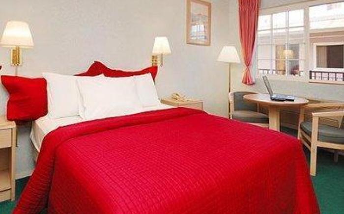 Rodeway Inn Civic Center