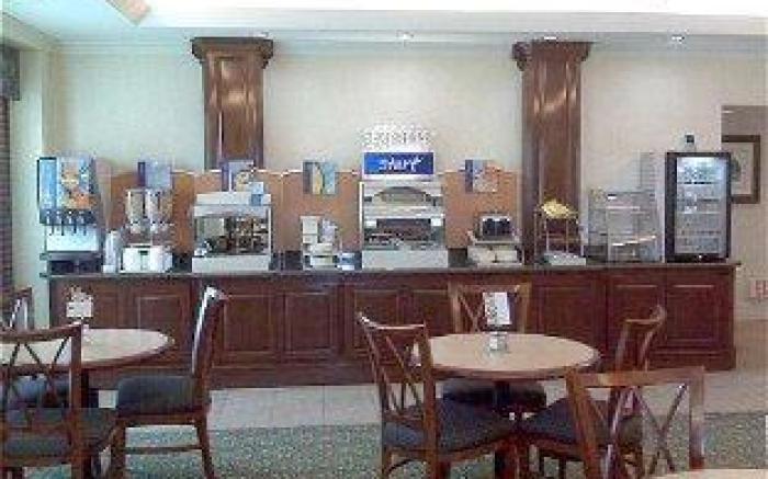 Holiday Inn Express Hotel & Suites Waxahachie By IHG