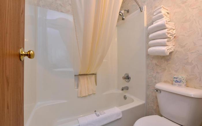 Magnuson Hotel Country Inn
