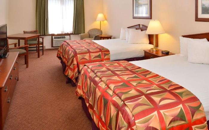Magnuson Hotel Country Inn