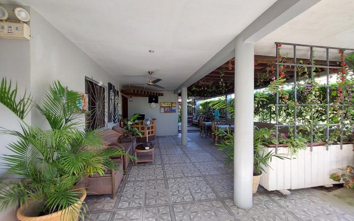 Hotel Sisters Inn Moalboal - Cebu Philippines