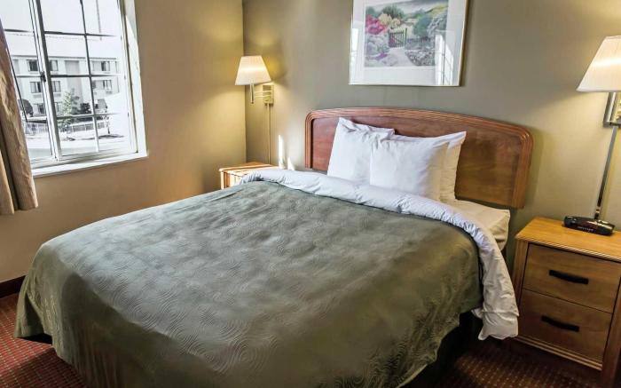 MainStay Suites Wilmington - University Area