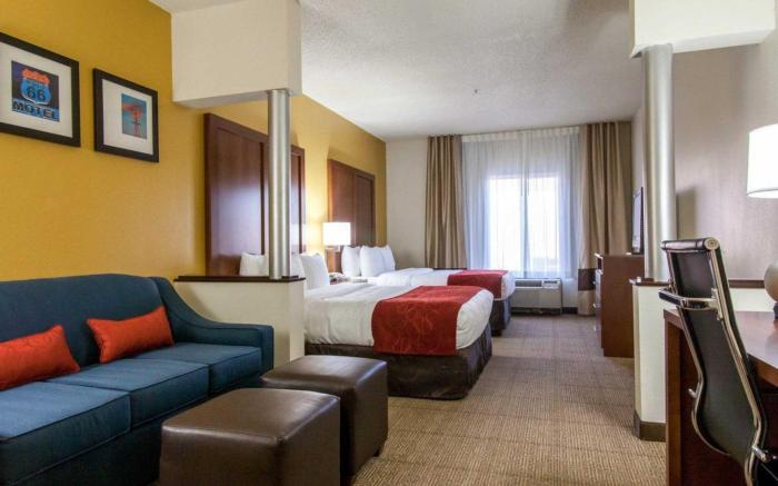 Comfort Suites Central/I-44