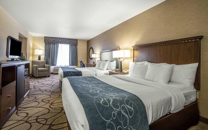 Comfort Suites Airport
