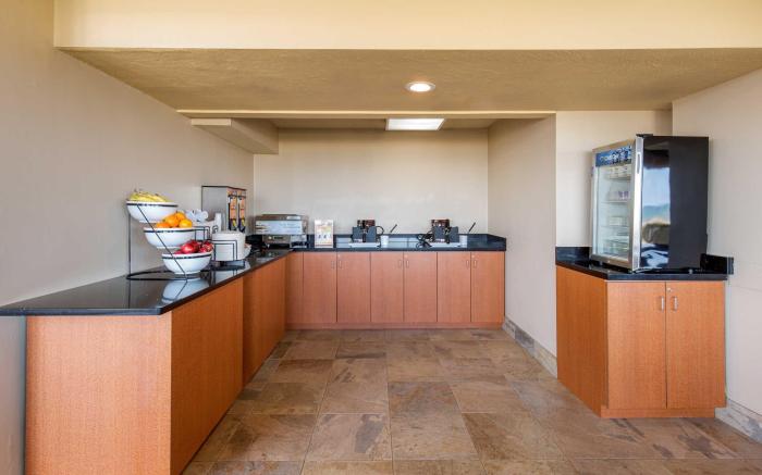 Comfort Inn and Suites Virginia Beach - Oceanfront