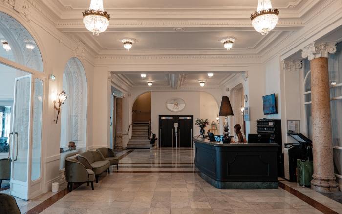 Hotel Le Royal Promenade des Anglais