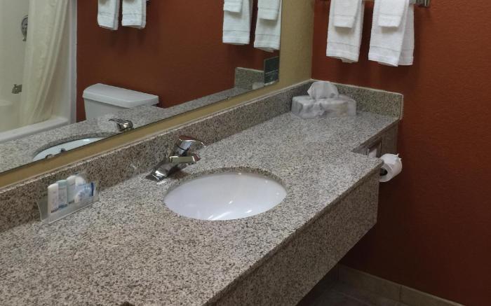Comfort Inn & Suites Sheboygan I-43