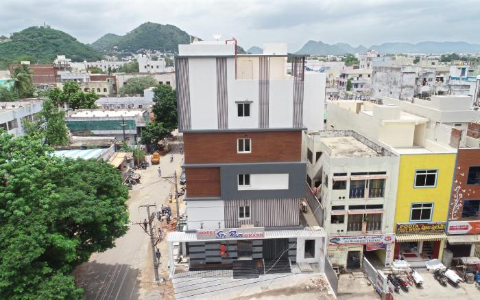 Hotel Sri Ram Grand