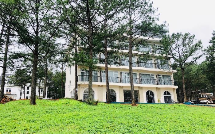 Romeo  Juliet Dalat Resort