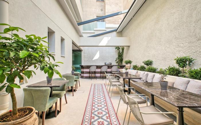 ESTIA BOUTIQUE APARTMENTS