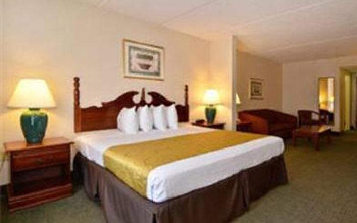 Sky Point Hotel & Suites Atlanta Airport