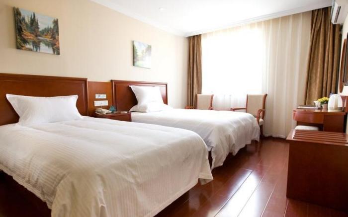 GreenTree Inn Shanghai Huinan Jinghai Road Express Hotel
