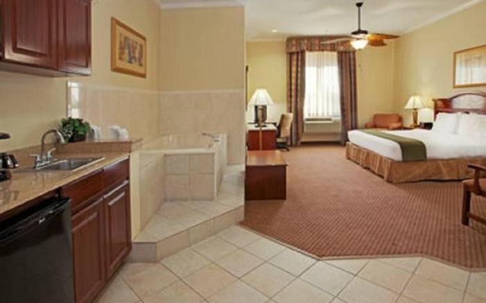Holiday Inn Express & Suites Houston East, by IHG