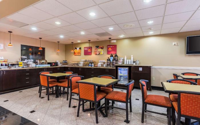 Comfort Suites Westchase Houston Energy Corridor