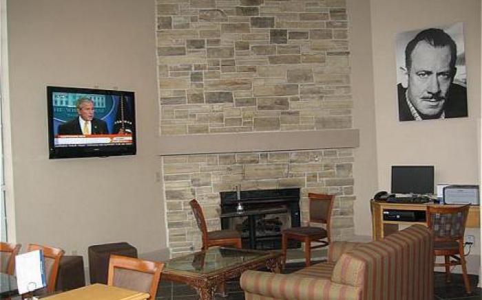 Holiday Inn Express Monterey - Cannery Row By IHG