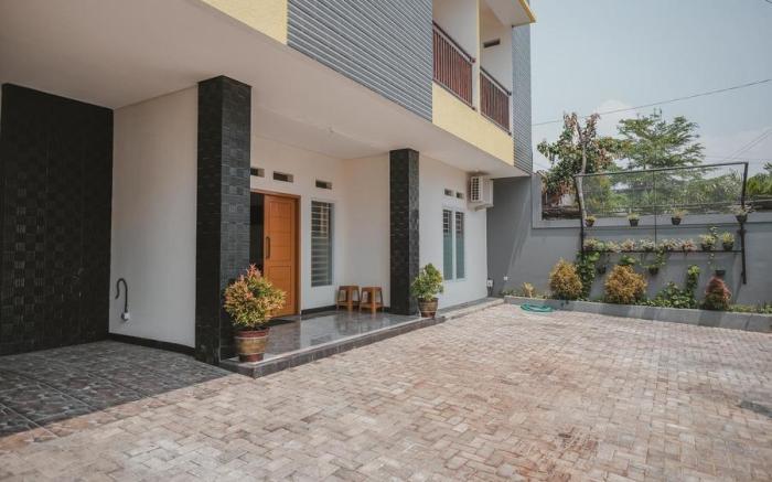 RedDoorz Syariah near Pahoman Stadium Lampung