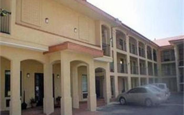 Fairway Inn