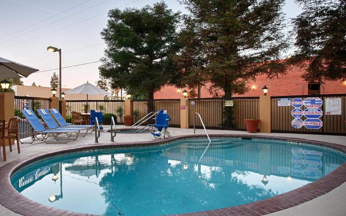 Best Western PLUS Fresno Inn