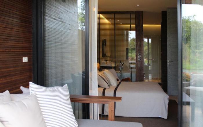 atta Lakeside Resort Suite