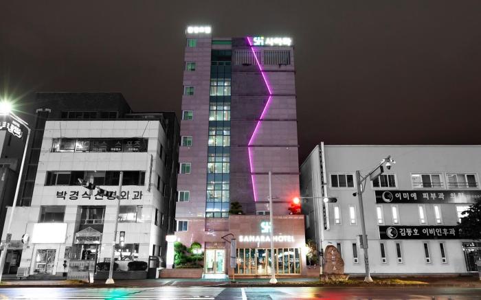 Sahara Hotel
