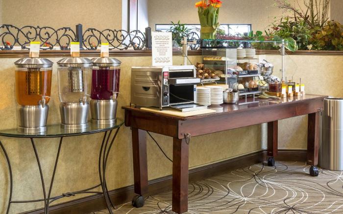 DoubleTree by Hilton Hotel Boston - Milford