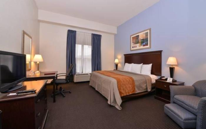Comfort Inn & Suites Lumberton Central I-95