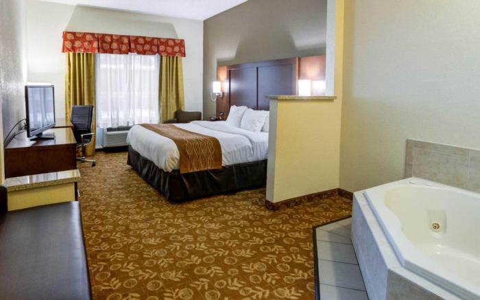 Comfort Suites Kansas City-Liberty