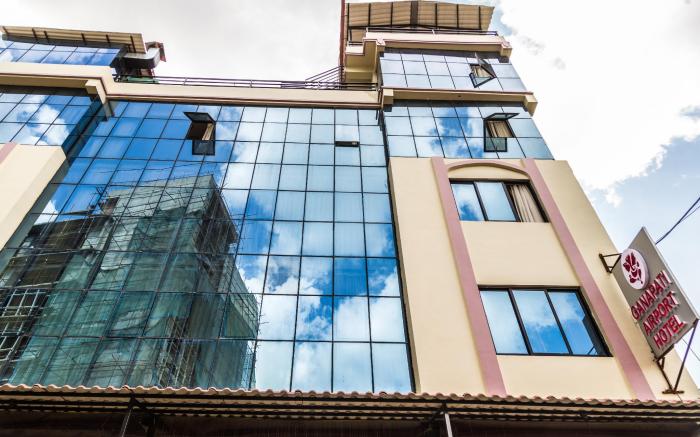 Ganapati Airport Hotel