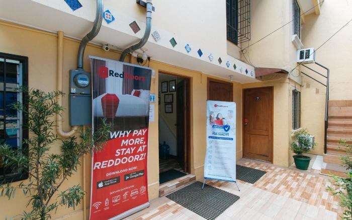 RedDoorz near PNR Espana Station