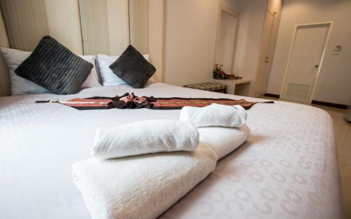 Egg Colony Vacation Home