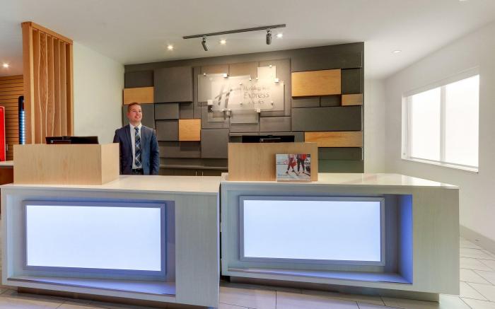 Holiday Inn Express & Suites Middletown - Goshen By IHG