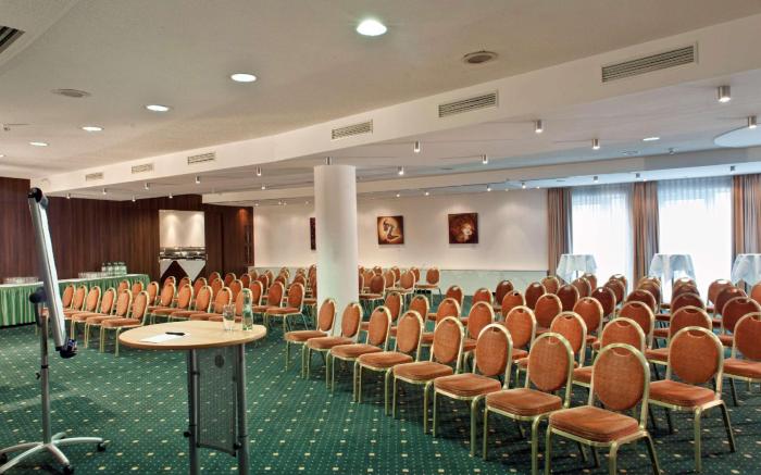 Ramada by Wyndham Dresden