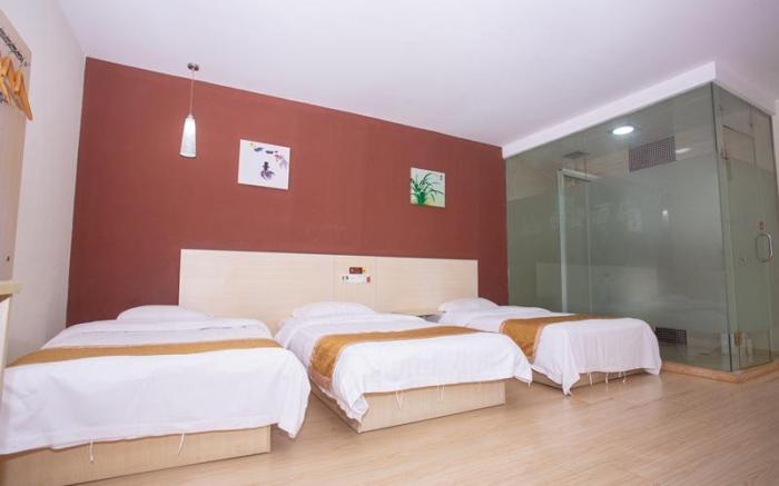 Thank Inn Plus Hotel Zhangjiagang Fenghuang Town