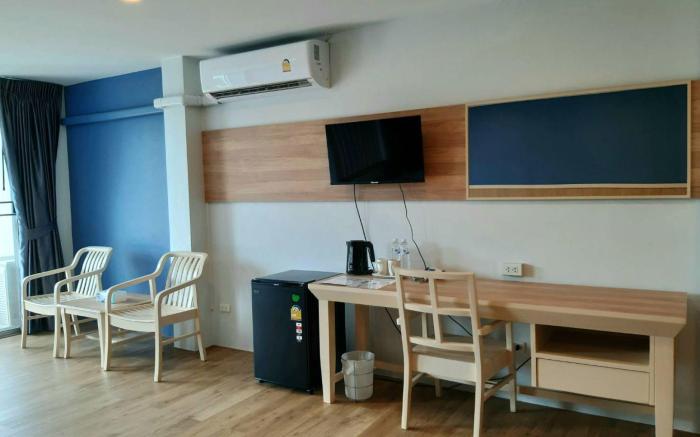 Karon Living Room Hotel